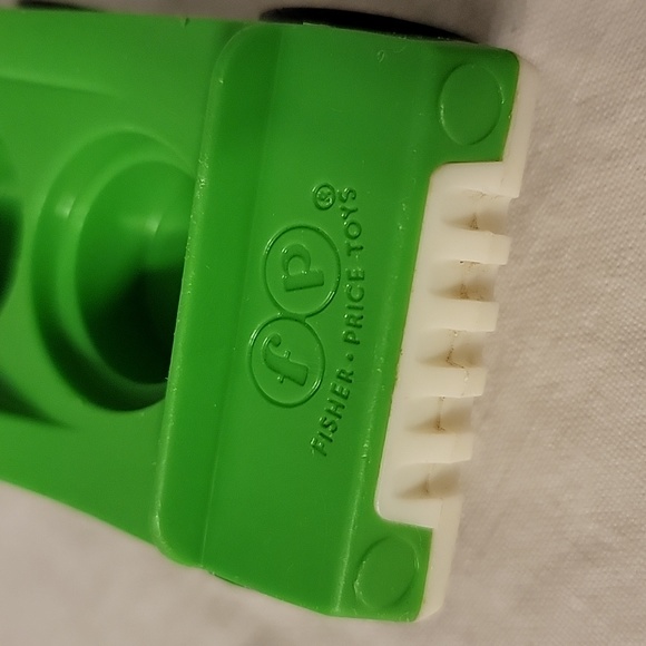 Vintage Fisher Price Little People Car and People Woman and Kid - Picture 8 of 16